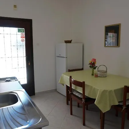 Guest house Mirijana Vinogradska 3*